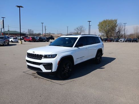 New 2026 Jeep Grand Cherokee L Limited image 3