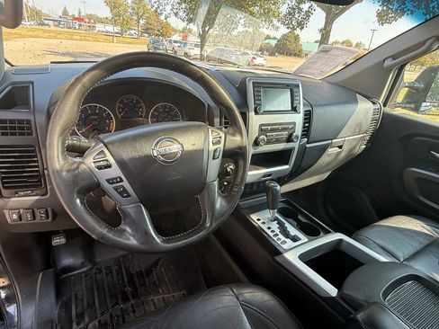 Used 2015 Nissan Titan PRO-4X image 8