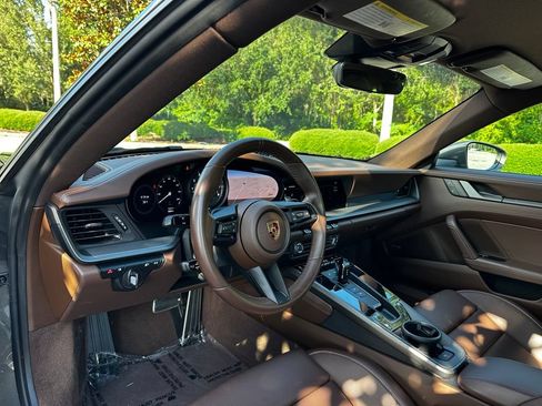 Certified 2024 Porsche 911 Carrera RWD image 4