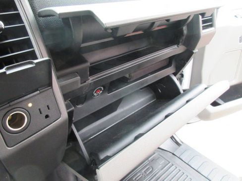 Used 2019 Ford F550 4x4 SuperCab Super Duty image 29