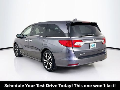 Used 2018 Honda Odyssey Elite image 6