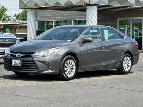 Used 2016 Toyota Camry LE FWD image 8