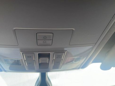 Used 2021 Volkswagen Atlas SE w/ Panoramic Sunroof Package image 31