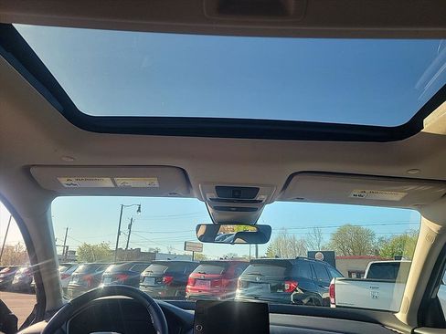 Used 2024 Honda HR-V EX-L image 12