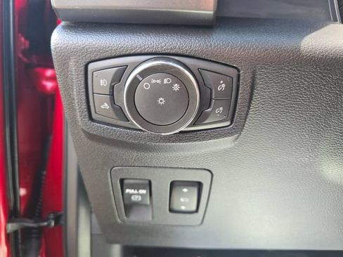Used 2020 Ford F150 XLT w/ Equipment Group 302A Luxury AWD/4WD image 18