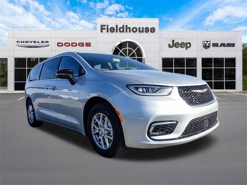 New 2026 Chrysler Pacifica Select image 33