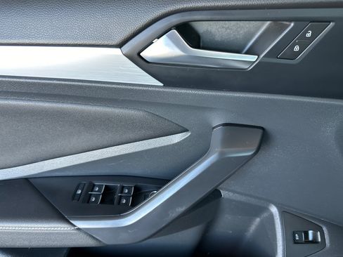 Used 2025 Volkswagen Jetta Sport FWD image 11