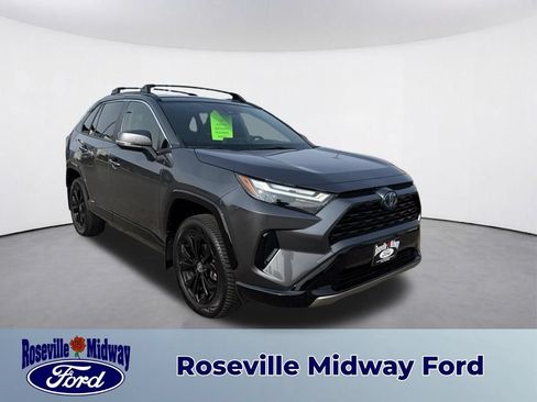 Used 2023 Toyota RAV4 SE AWD/4WD image 1