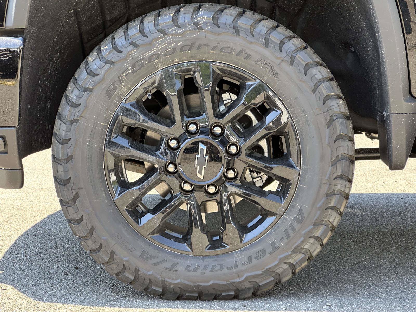 New 2026 Chevrolet Silverado 2500 High Country w/ High Country Premium Package AWD/4WD image 7