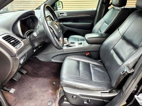 Used 2018 Jeep Grand Cherokee Limited image 10