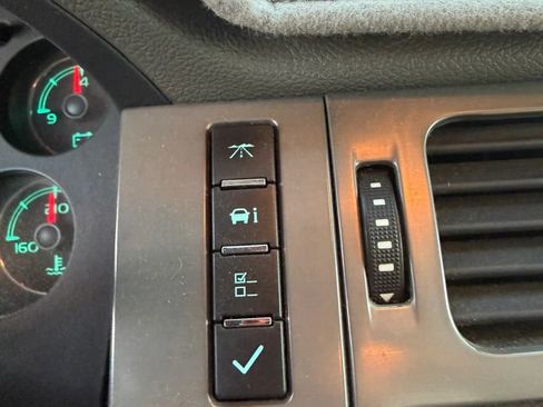 Used 2008 Chevrolet Avalanche LS image 26