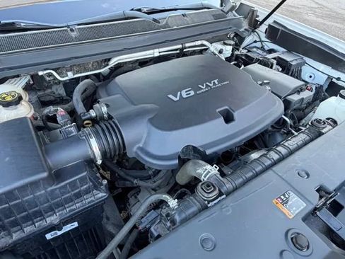 Used 2018 GMC Canyon SLT image 22