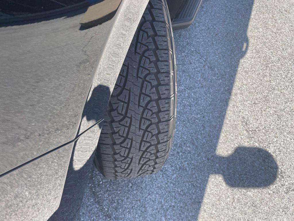 Used 2025 Ford Expedition Max Active AWD/4WD image 52