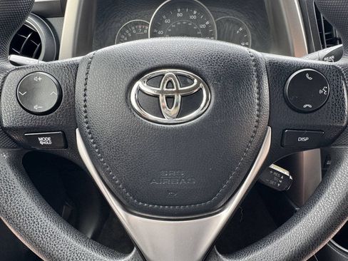 Used 2016 Toyota RAV4 LE FWD image 24