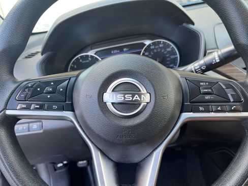 Used 2023 Nissan Altima 2.5 SV FWD image 28