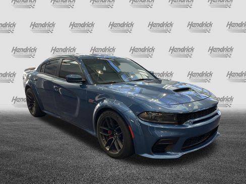 Used 2022 Dodge Charger Scat Pack RWD image 2