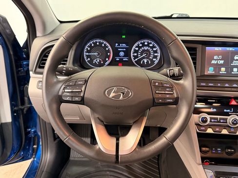 Used 2020 Hyundai Elantra Value Edition FWD image 17