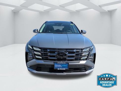 Certified 2025 Hyundai Tucson Limited AWD/4WD image 2