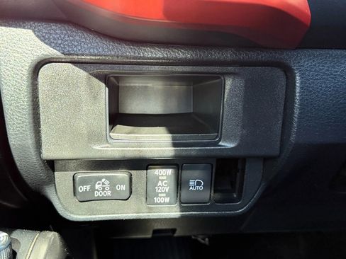 Used 2019 Toyota Tacoma TRD Sport w/ Technology Package image 36