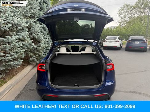 Used 2023 Tesla Model Y Performance AWD/4WD image 31