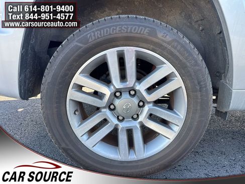 Used 2010 Toyota 4Runner Limited image 37