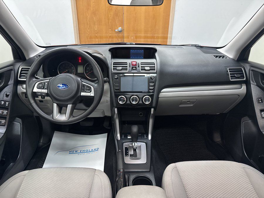 Used 2017 Subaru Forester 2.5i Premium w/ All-Weather Package AWD/4WD image 9