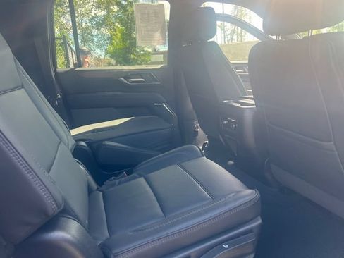 Used 2026 GMC Yukon XL Denali w/ Sun & Power Step Package AWD/4WD image 19