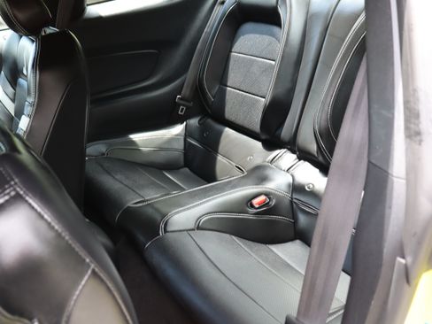 Used 2021 Ford Mustang Shelby GT500 w/ Technology Package RWD image 32