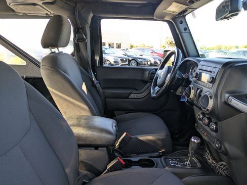 Used 2016 Jeep Wrangler Sport w/ Quick Order Package 24S image 15