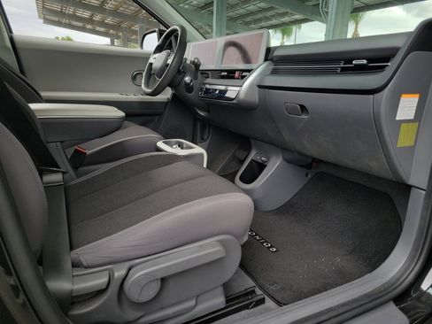 Certified 2022 Hyundai Ioniq 5 SE image 22