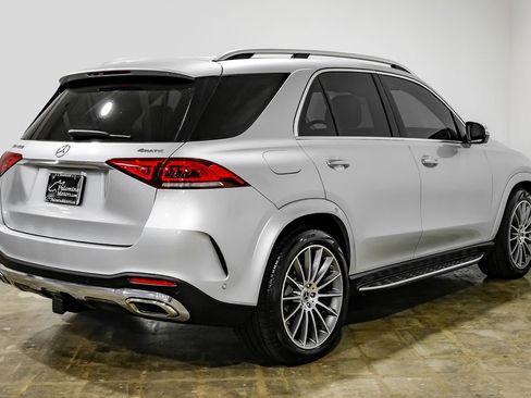 Used 2021 Mercedes-Benz GLE 450 4MATIC w/ AMG Line Exterior image 8