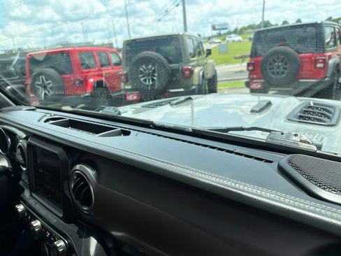 Used 2020 Jeep Wrangler Rubicon AWD/4WD image 20