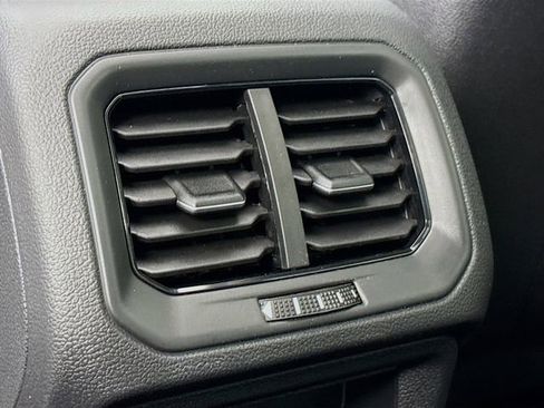 New 2026 Volkswagen Taos SE AWD/4WD image 26