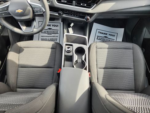 New 2026 Chevrolet Equinox LT w/ Safety and Technology Package FWD image 11