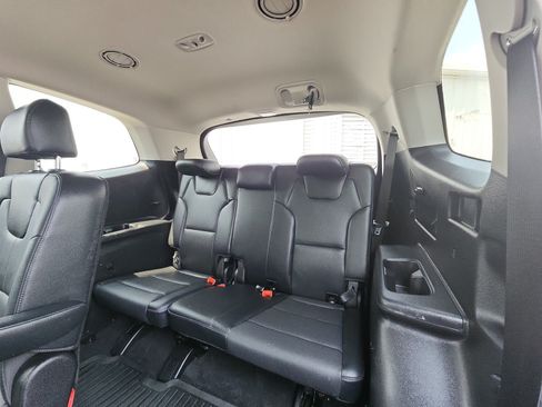 Used 2023 Kia Telluride EX w/ EX Captain's Chair Package AWD/4WD image 24
