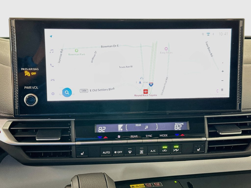 Certified 2026 Toyota Sienna XLE FWD image 13