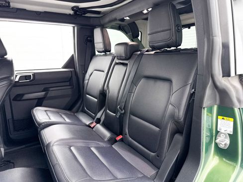 Used 2025 Ford Bronco Badlands AWD/4WD image 30