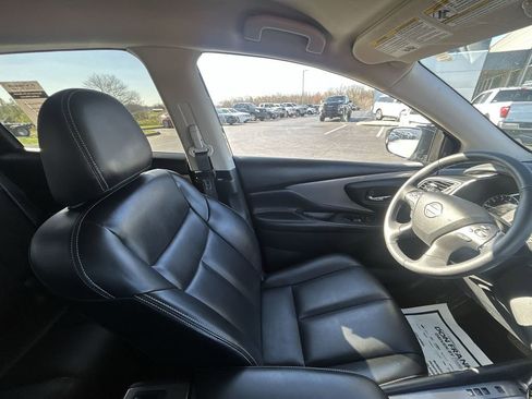 Used 2023 Nissan Murano SV w/ SV Midnight Edition Package AWD/4WD image 12