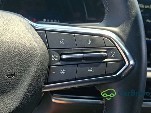 Used 2025 Chevrolet Equinox LT w/ Convenience Package II AWD/4WD image 23
