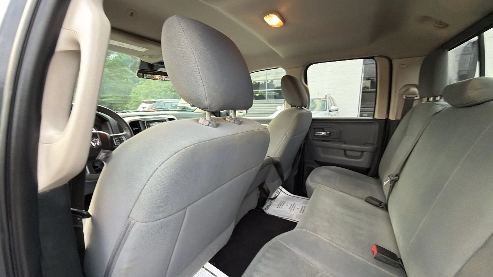 Used 2018 RAM 1500 Classic SLT AWD/4WD image 39