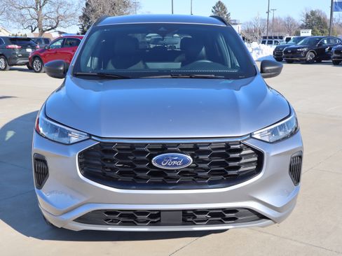 Used 2023 Ford Escape ST-Line w/ Tech Pack #1 image 3
