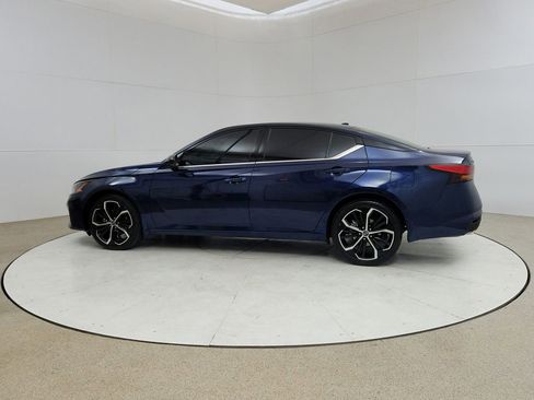 Used 2024 Nissan Altima 2.5 SR w/ SR Premium Package AWD/4WD image 4