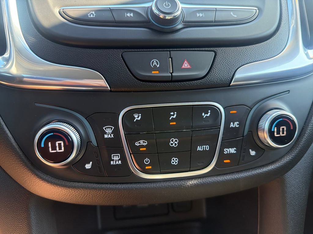 Used 2024 Chevrolet Equinox LT AWD/4WD image 17