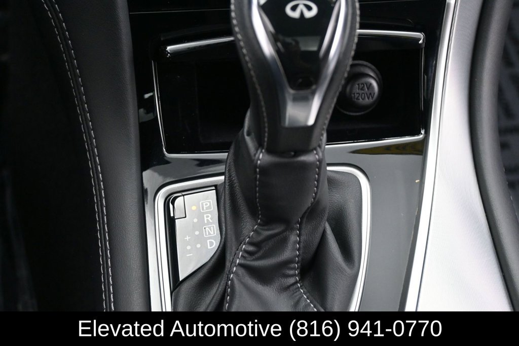 Used 2018 INFINITI Q60 3.0t Luxe w/ Sensory Package 3.0T Luxe AWD/4WD image 24