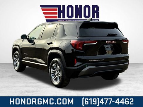 Used 2025 GMC Terrain Elevation image 5