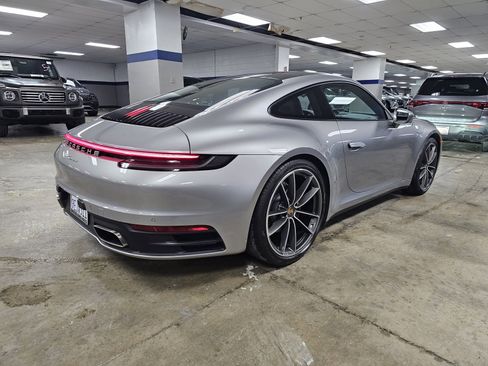 Used 2023 Porsche 911 Carrera w/ Premium Package image 5