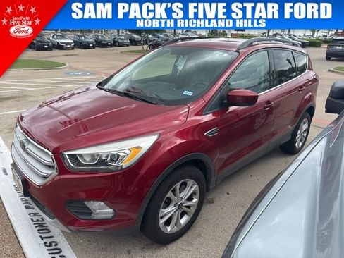 Used 2018 Ford Escape SEL image 1