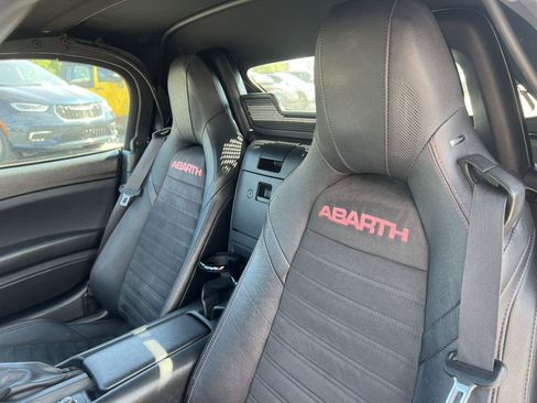 Used 2019 FIAT 124 Spider Abarth w/ Convenience Group RWD image 15