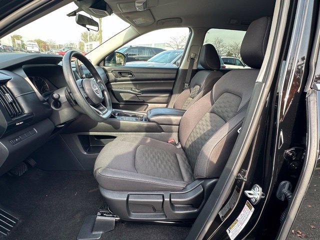 Certified 2024 Nissan Pathfinder S AWD/4WD image 22