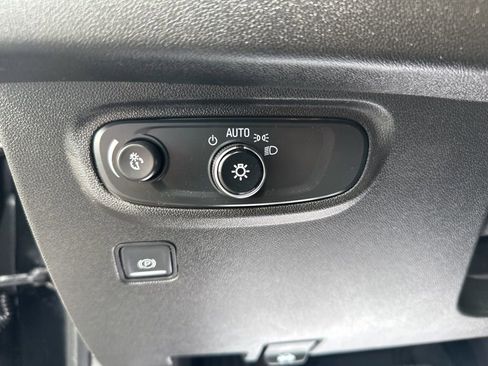 Used 2021 GMC Terrain SLE w/ Driver Convenience Package AWD/4WD image 13